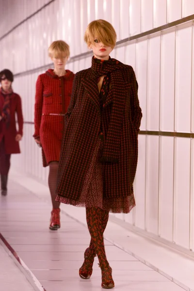 Look 49